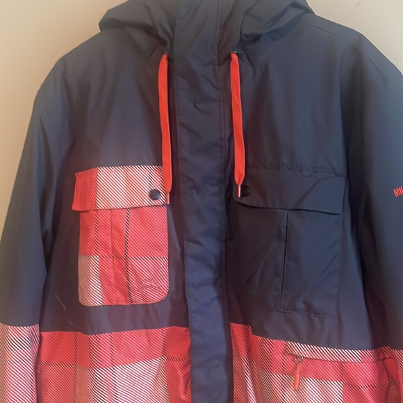 Ski coat - Picture 2 of 4